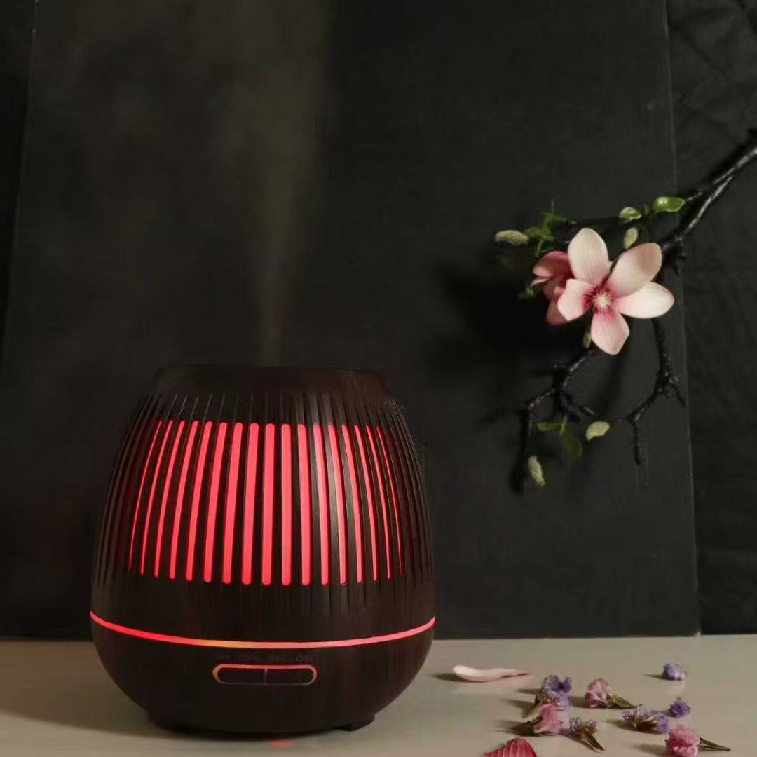 Aroma diffuser, with music synchronization feature.  音乐律动香氛机
