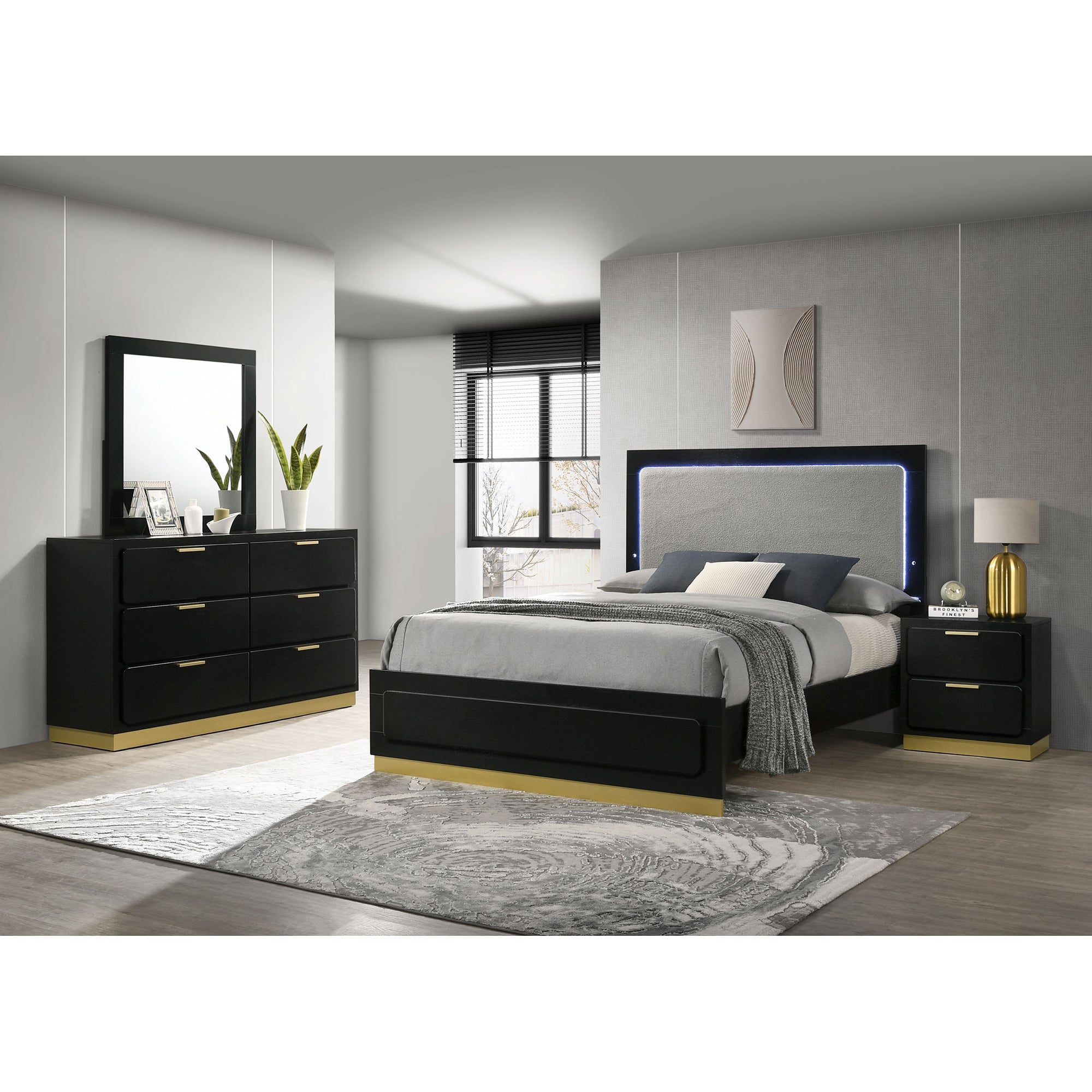 Sophia Black 4-piece Eastern King Bedroom Set